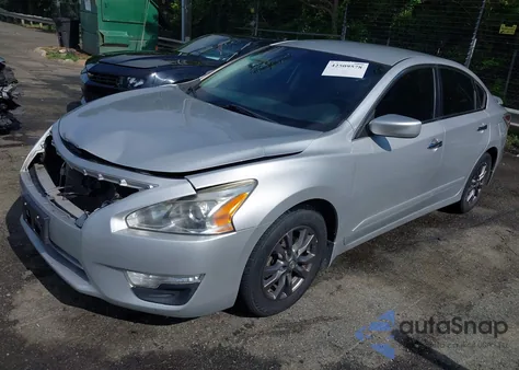 2015 Nissan Altima 2.5 S from USA, damaged, VIN 1N4AL3AP2FC584987